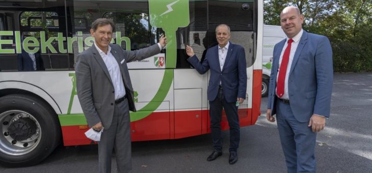 HCR stellt ersten Elektrobus vor