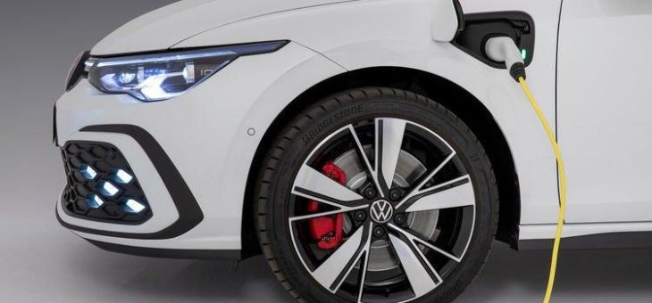 Plug-In-Hybrid für alle Fälle: Emissionsfrei und effizient auf Kurz- und Langstrecke unterwegs