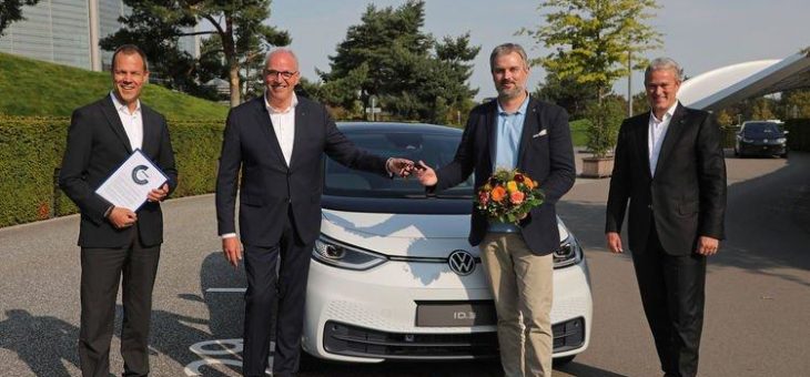 Volkswagen übergibt ersten ID.3 an Kunden