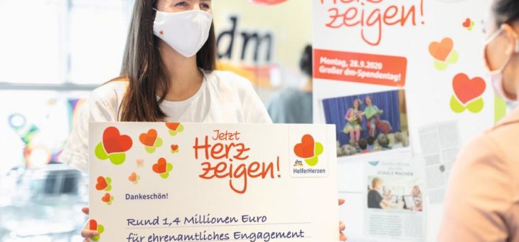 Rund 1,4 Millionen Euro spendet dm mit der HelferHerzen Aktion „Jetzt Herz zeigen!“ an rund 1.750 ehrenamtliche Projekte in ganz Deutschland