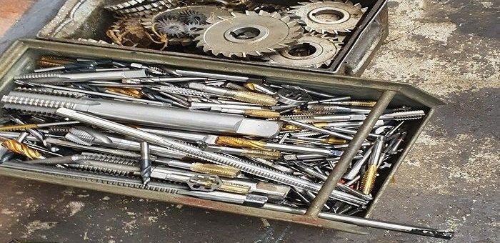 Schrottabholung in Neuss – Vorteile einer professionellen Altmetallentsorgung