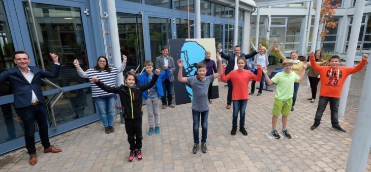Freude in Edenkoben: Erstmals gewinnt eine Realschule plus beim Wettbewerb „Leben mit Chemie“