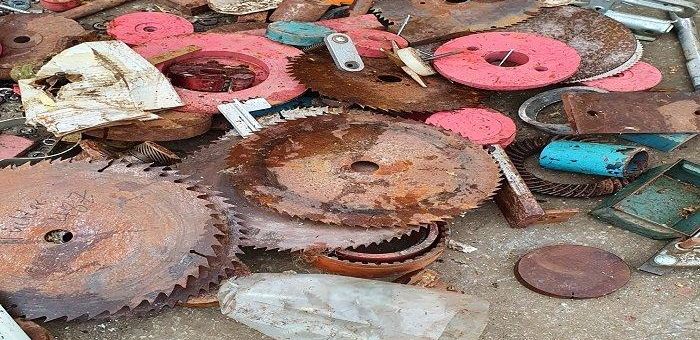 Die Schrottabholung in Duisburg macht es Ihnen leicht, Ihr Altmetall loszuwerden