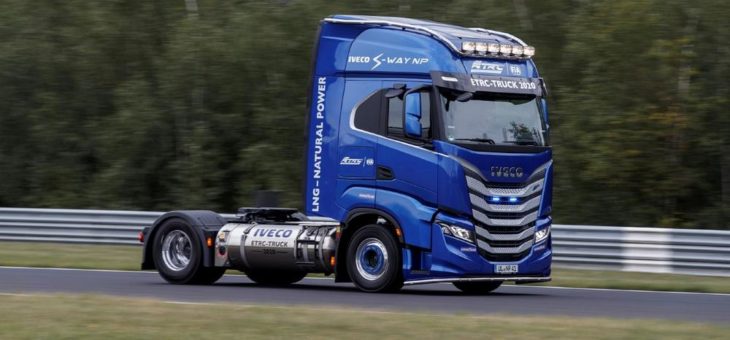 Erfolgreiche Premiere: IVECO S-WAY NP glänzt als Voraustruck bei der ETRC 2020