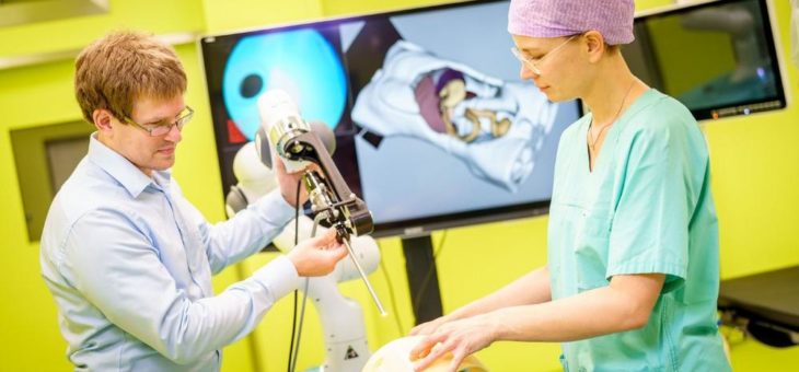 Computerassistierte Chirurgie: Vorhersagen, wann Klammer und Schere gebraucht werden