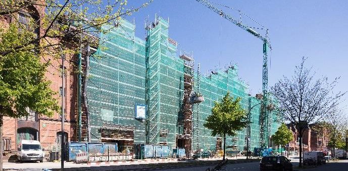 Dämmspezialist für die Speicherstadt / Schlank und gut gedämmt