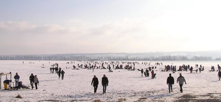 Winterliches Idyll mit Seeblick