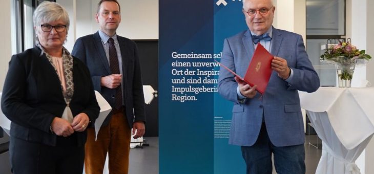 Staatsrat a.D. Henning Lühr zum Honorarprofessor für „Verwaltungswissenschaften“ bestellt