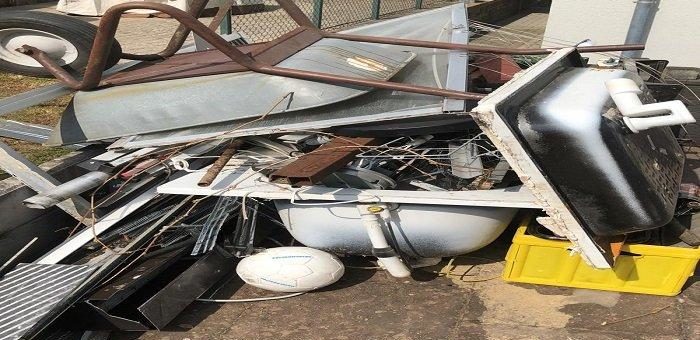 Mobile Schrotthändler kaufen Schrott in Unna