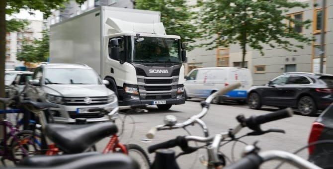 Mehr Sicherheit mit neuen Scania Systemen zur Seitenerkennung