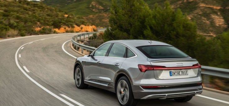 Audi verbessert die e-tron-Baureihe weiter:  AC-Laden mit 22 kW Leistung, mehr Fahrkomfort