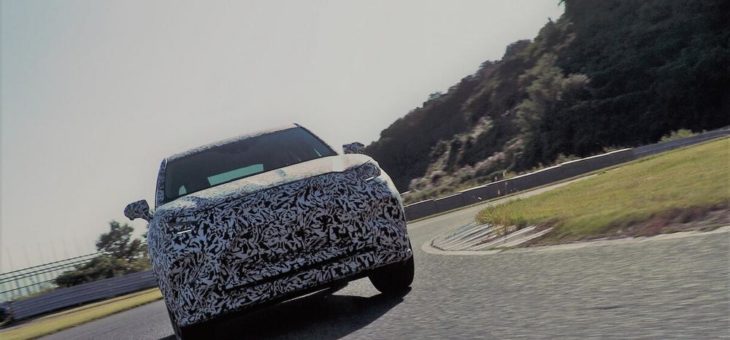 Lexus präsentiert neue elektrische Antriebssteuerung DIRECT4 und Konzeptfahrzeug mit zukünftiger Designausrichtung