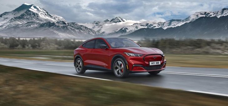 Rein elektrischer Ford Mustang Mach-E: Viel Power, Stil und das  Gefühl der Freiheit für eine neue Generation Autofahrer