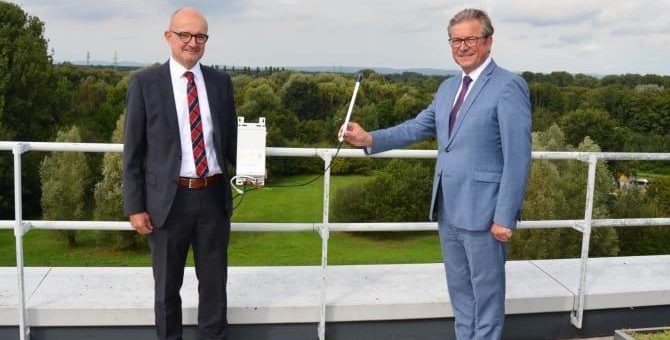 Digital ganz weit vorn: Stadt Paderborn und Westfalen Weser bauen ein LoRaWAN-Netz für Paderborn auf