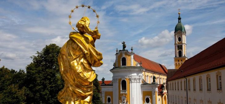 1. Januar:  das Hochfest der Gottesmutter Maria als Mariengedenktag