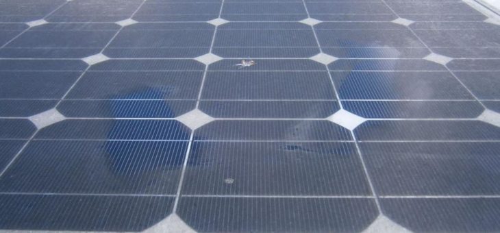Verschmutzte Module als Grund für weniger Ertrag bei Photovoltaikanlagen