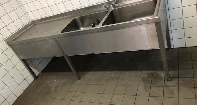 Altauto und Schrottauto Entsorgung – Schrottabholung Duisburg