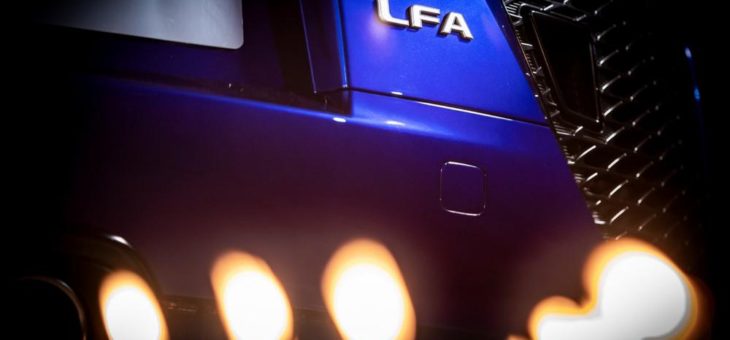Lexus LFA feiert Geburtstag