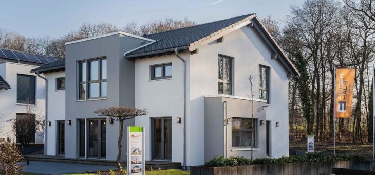 Flexibel und individuell – Jetzt das neue Musterhaus SENTO 503 von FingerHaus entdecken!