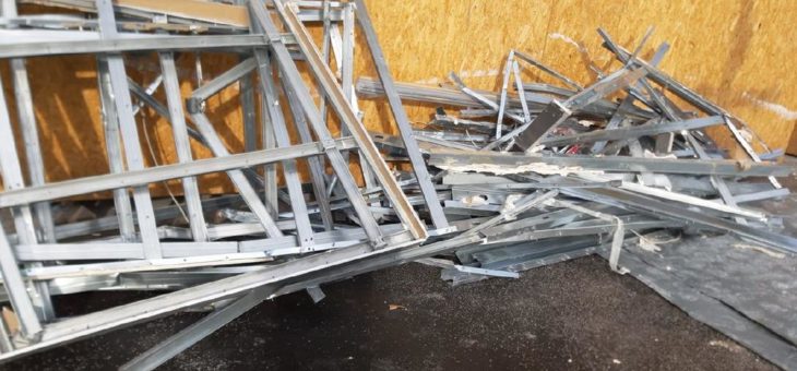 Unser Team aus mobilen Schrotthändlern holt Ihren Schrott in Ratingen kostenlos und ohne Aufwand für Sie ab.