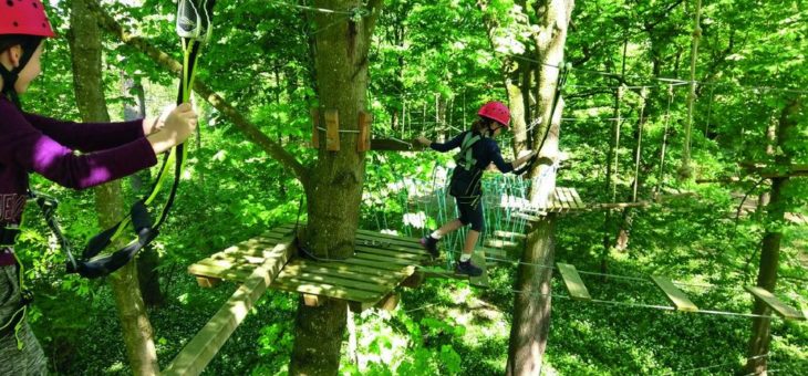 Endlich Ferien: Kletterspaß im Hochseilgarten für Kinder und Jugendliche