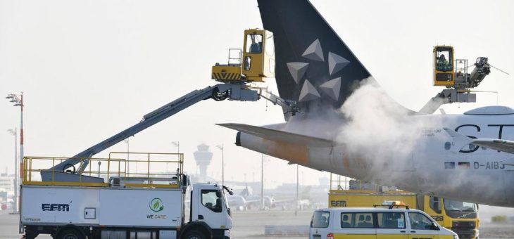 E-Mobility auf dem Vormarsch am Flughafen München: Elektrischer „Elefant“ enteist Flugzeuge