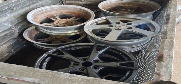 Schrotthändler in Oberhausen ist tätig in einem der ältesten Berufe der Menschheit