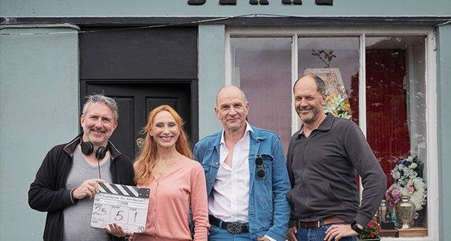 Dreharbeiten für die ARD-Degeto-Komödie PLANLOS IN IRLAND (AT) mit Andrea Sawatzki und Götz Schubert beendet
