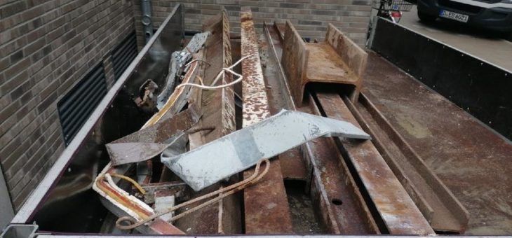 Altmetall Sammler Anrufen und Container Kosten Sparen – Schrottabholung Dorsten