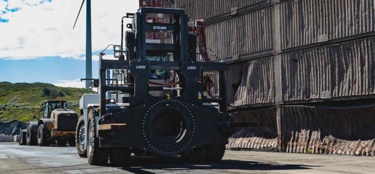 Groß – größer – 60 Tonnen: KAUP konstruiert, produziert und liefert die größten Drehgeräte für Gabelstapler