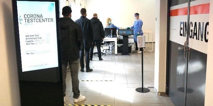 Mit Tests die Pandemie bekämpfen: Corona-Testzentrum eröffnet in den Schönhauser Allee Arcaden