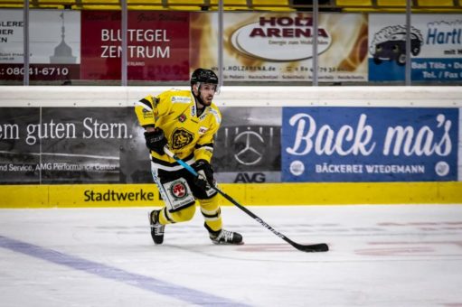 Adler nehmen Talent Luca Tosto unter Vertrag