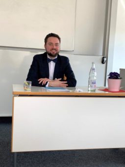 Pflege-Examen: Prüfungen unter Corona-Bedingungen