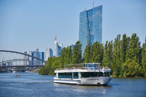 Restart bei der Primus-Linie – Endlich wieder Rundfahrten, Skylight-Touren und Tagesfahrten auf Main und Rhein
