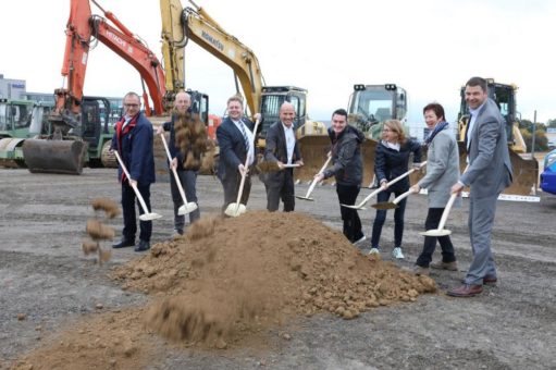 Spatenstich am neuen Logistikzentrum