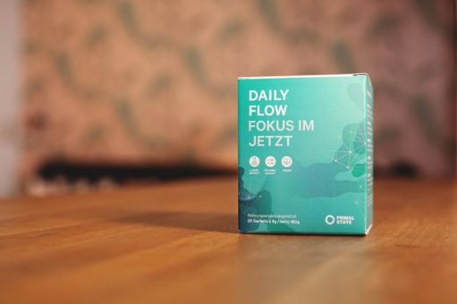 Mit Leichtigkeit und Flow durch den Arbeitsalltag – dank dem Getränkepulver DAILY FLOW