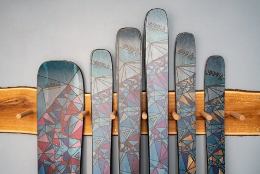 Heizplatten für Premium-Ski: Valhalla Ski setzt auf Busse-Technik für die Sublimation