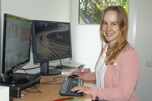 Technologieexpertin Sandra Sonnleitner über Diversität in technischen Berufen und die Komplexität der Elektrik-/Elektronik-Entwicklung im Fahrzeug