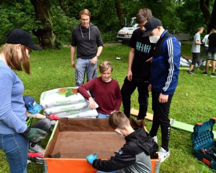 Neues Urban Gardening Projekt mit der Maria Ward Realschule am Stephinger Berg