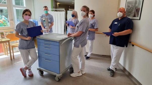 Pflegeschüler auf verantwortungsvoller Mission