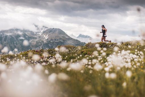 SALOMON 4 Trails: Martin Mattle und  Kim Schreiber gewinnen erste Etappe