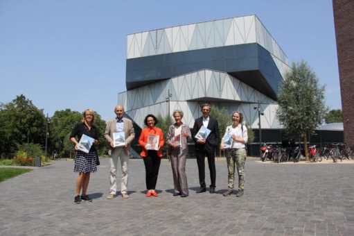 Buchpräsentation „Ein Science Center in neuer Dimension“