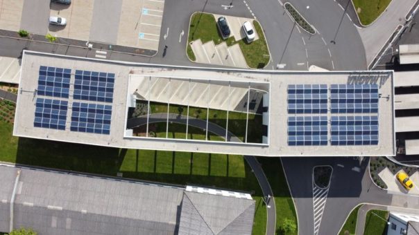 MAGNA verpflichtet sich zur Klimaneutralität in allen weltweiten Betrieben bis 2030