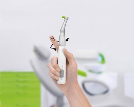 Sie haben die freie Wahl: Ein kabelloses W&H-Handstück – verschiedene Kelchsysteme