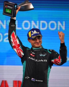 Fünf Jahre und es geht noch weiter: Jaguar Racing verlängert Partnerschaft mit Formel E-Fahrer Mitch Evans