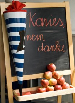 Zahngesunde Schultüte: lieber Bücher statt Zucker!