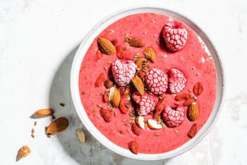 Im Trend: Mit Smoothie-Bowls fruchtig genießen