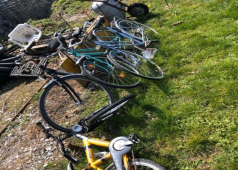 Schrottabholung  Ratingen – Jetzt kostenlos abholen lassen auflädt und ordnungsgemäß entsorgt
