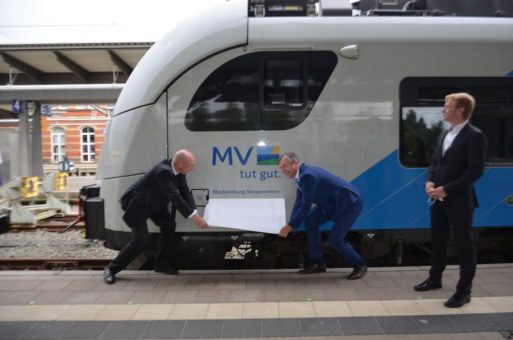 Landessignet Mecklenburg-Vorpommern schmückt umgebauten ODEG-Zug