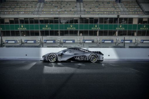 Vom PEUGEOT 905 zum PEUGEOT 9X8: 30 Jahre herausragende Innovation und Leistung